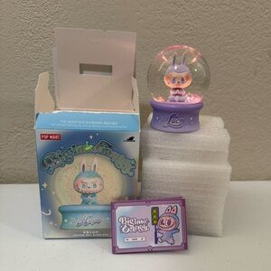 Pop Mart Big into Energy Snowglobe Luck